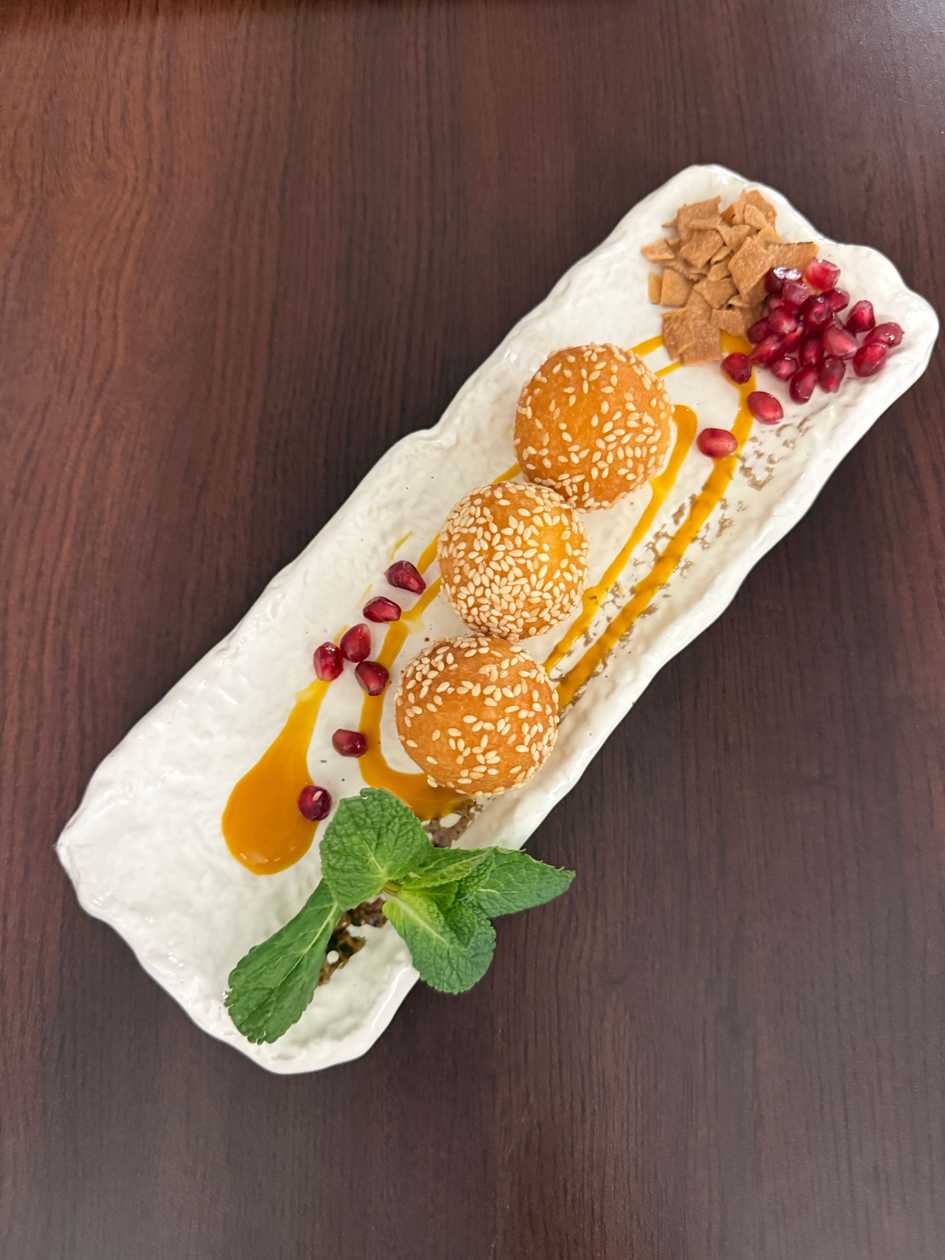 55. Bánh Rán