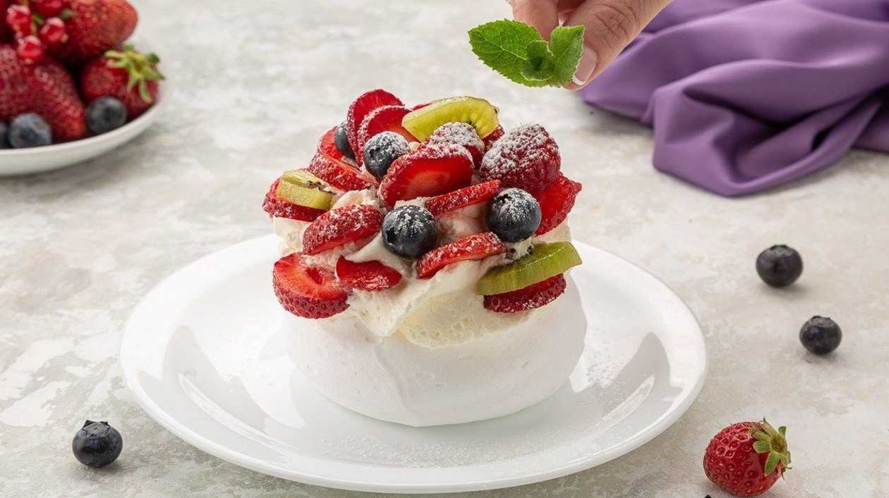 Kombo "Magus vahepala: pavlova kook ja jook"