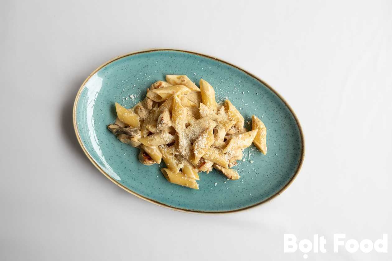 Penne funghi porcini con pollo