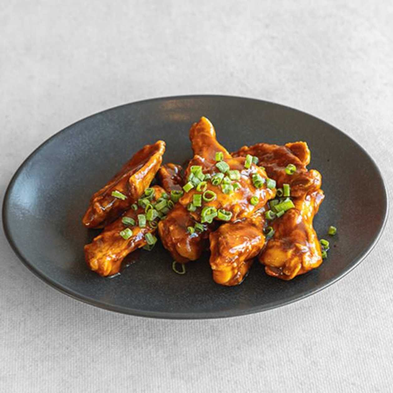 Buffalo wings tray 290g