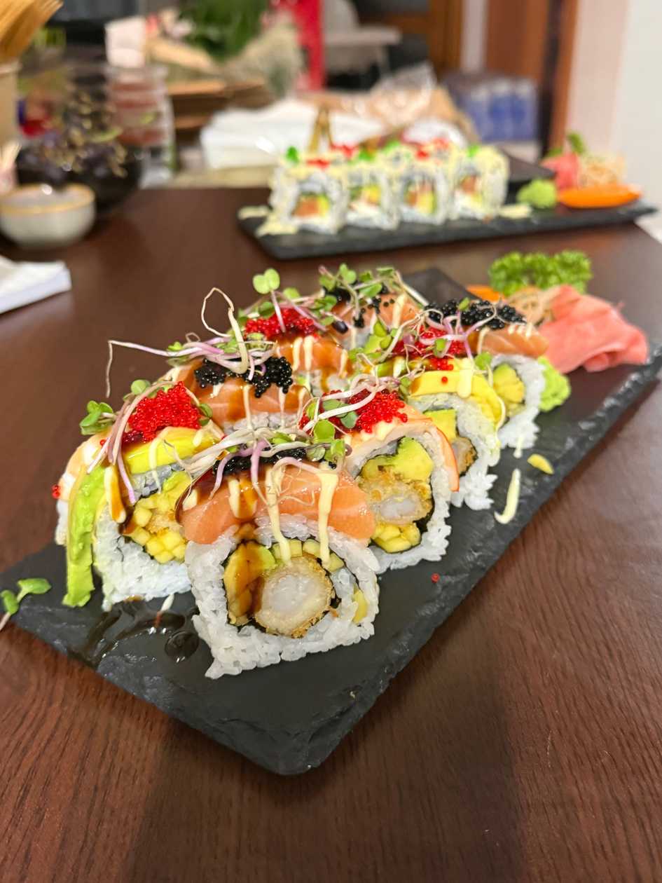 M35. Rainbow Roll