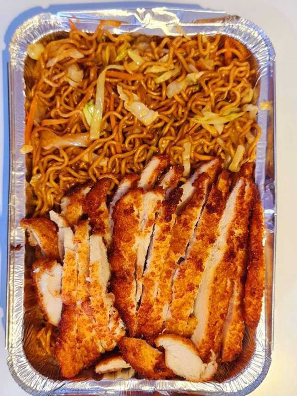 U11m Fried Chicken with Noodles