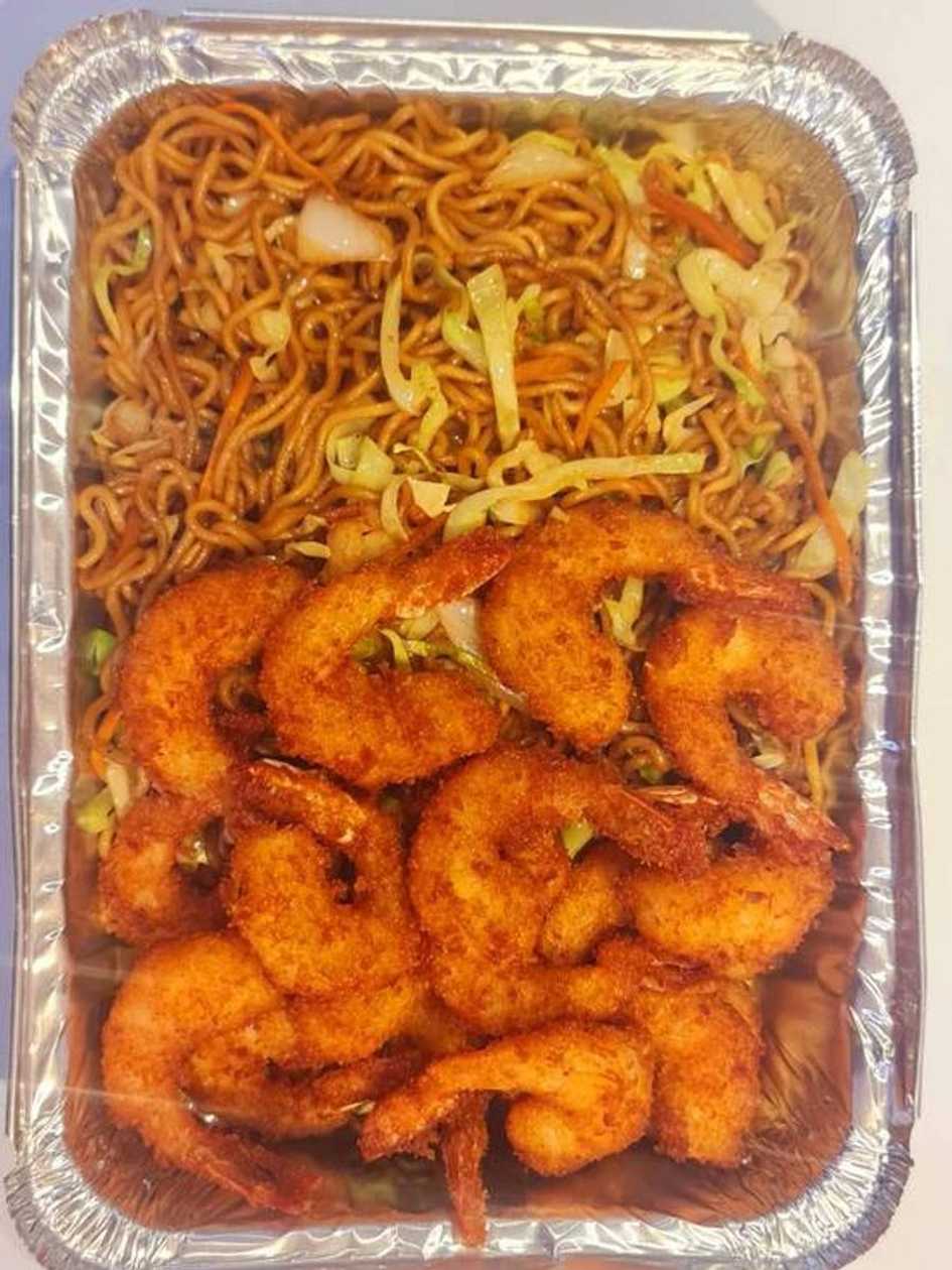 U16mp Noodles with Breaded Prawns
