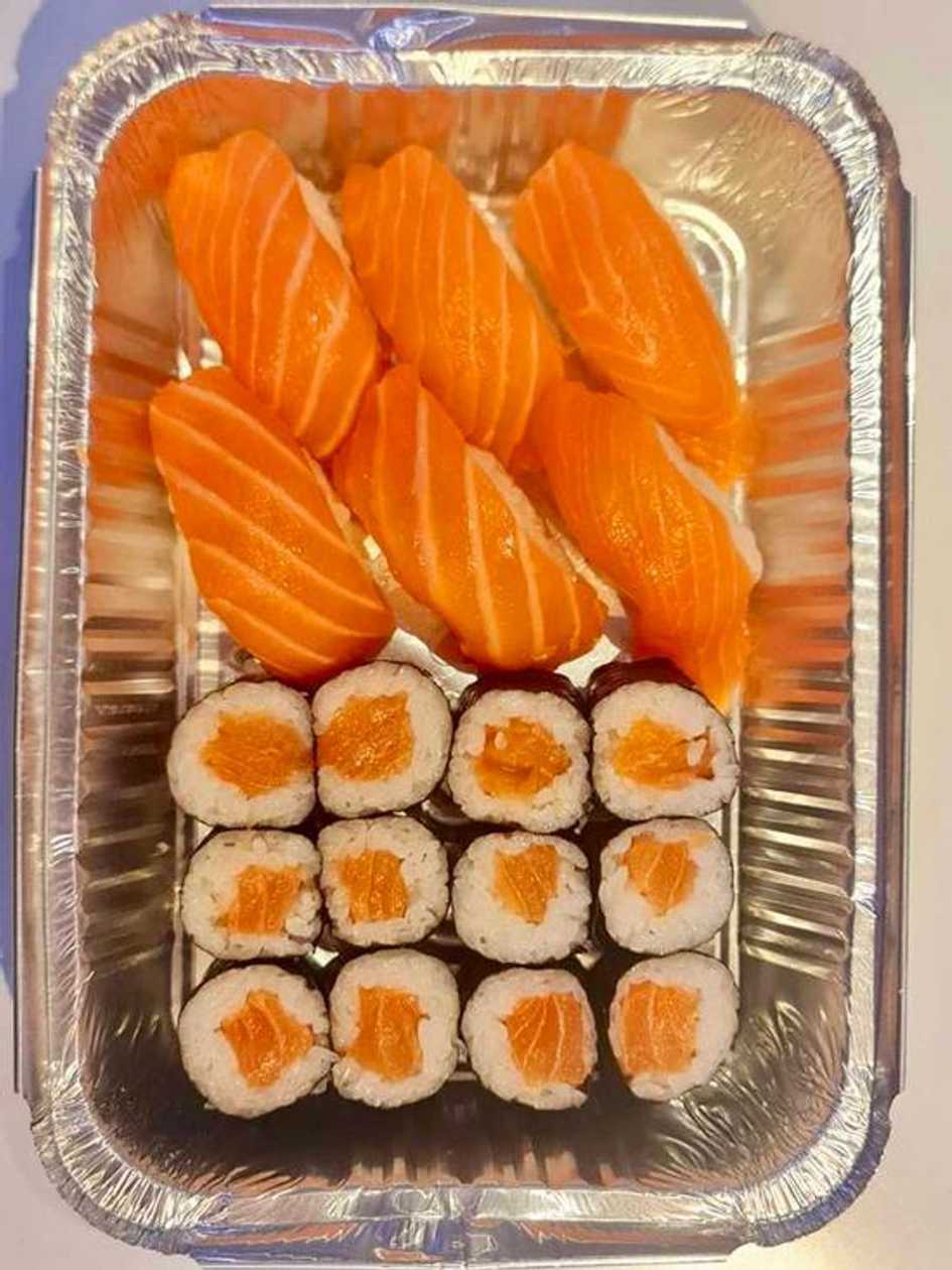 U23 Salmon Maki + Salmon Nigiri