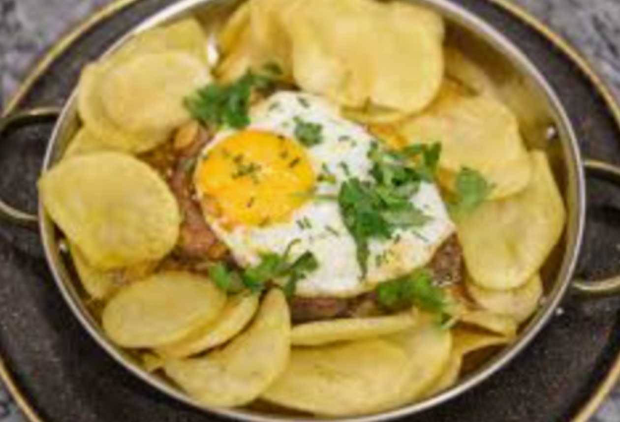Portuguese-Style Tuna "Bitoque" with French Fries and Fried Egg