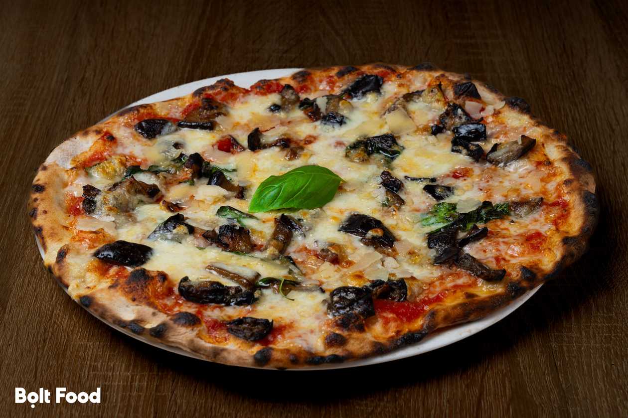 Parmigiana pizza