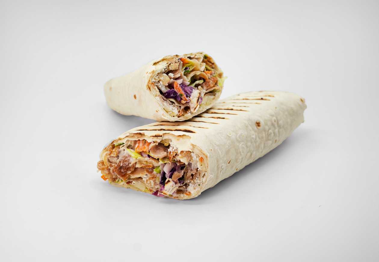 Mega kebab in tortilla