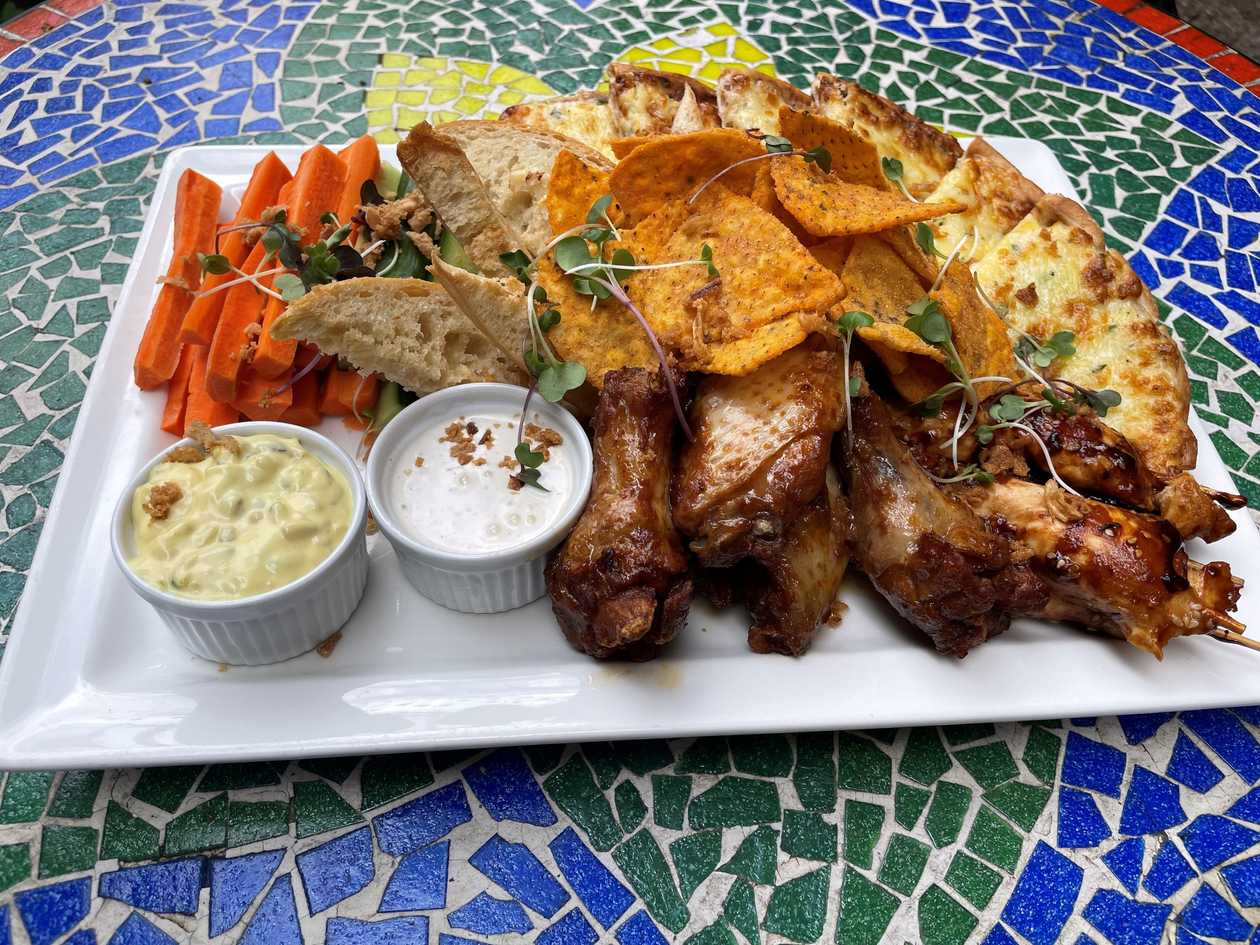 BBQ plate 4 personām