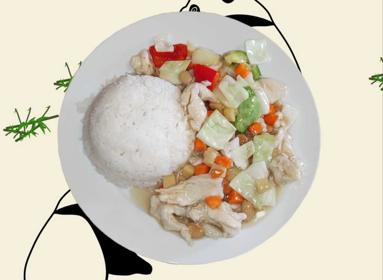 Chicken with Almonds with Rice (6,8)