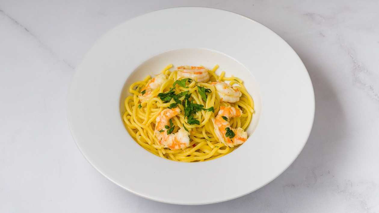 Spaghetti with Prawns, Garlic, Olive Oil and Chilli Peppers
