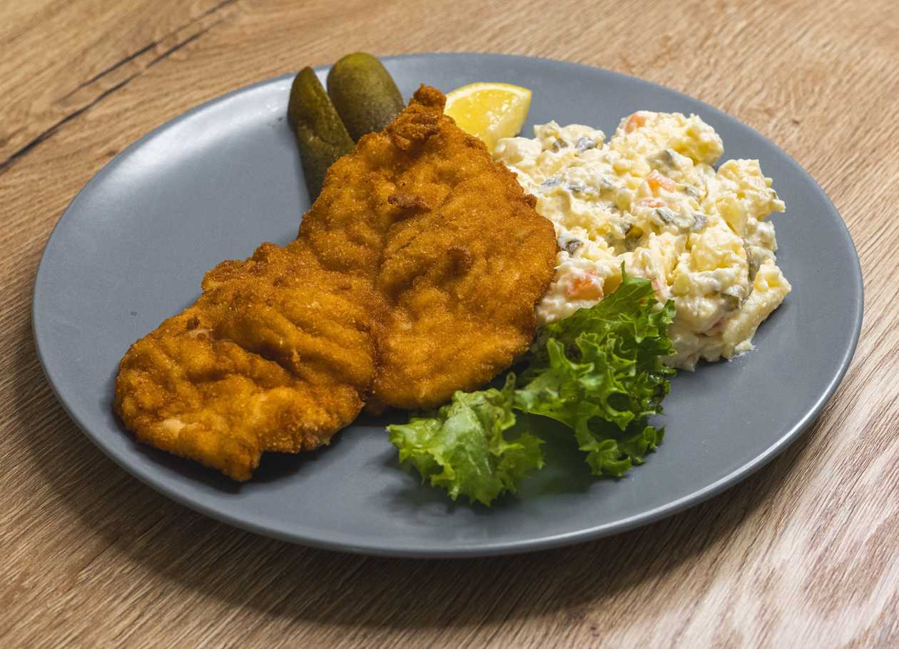 Menu s krůtím řízkem