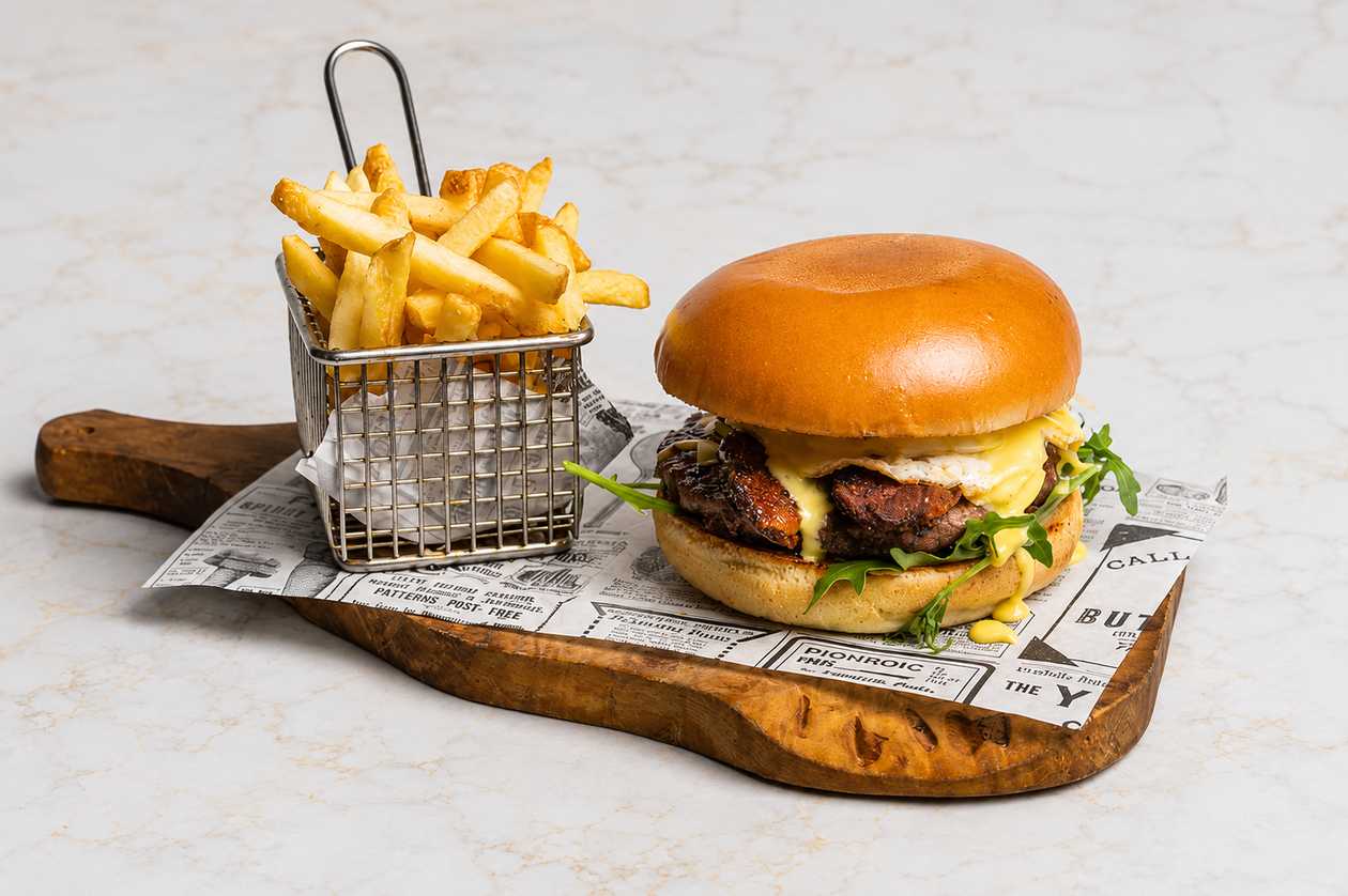 Joe's Carbonara Burger