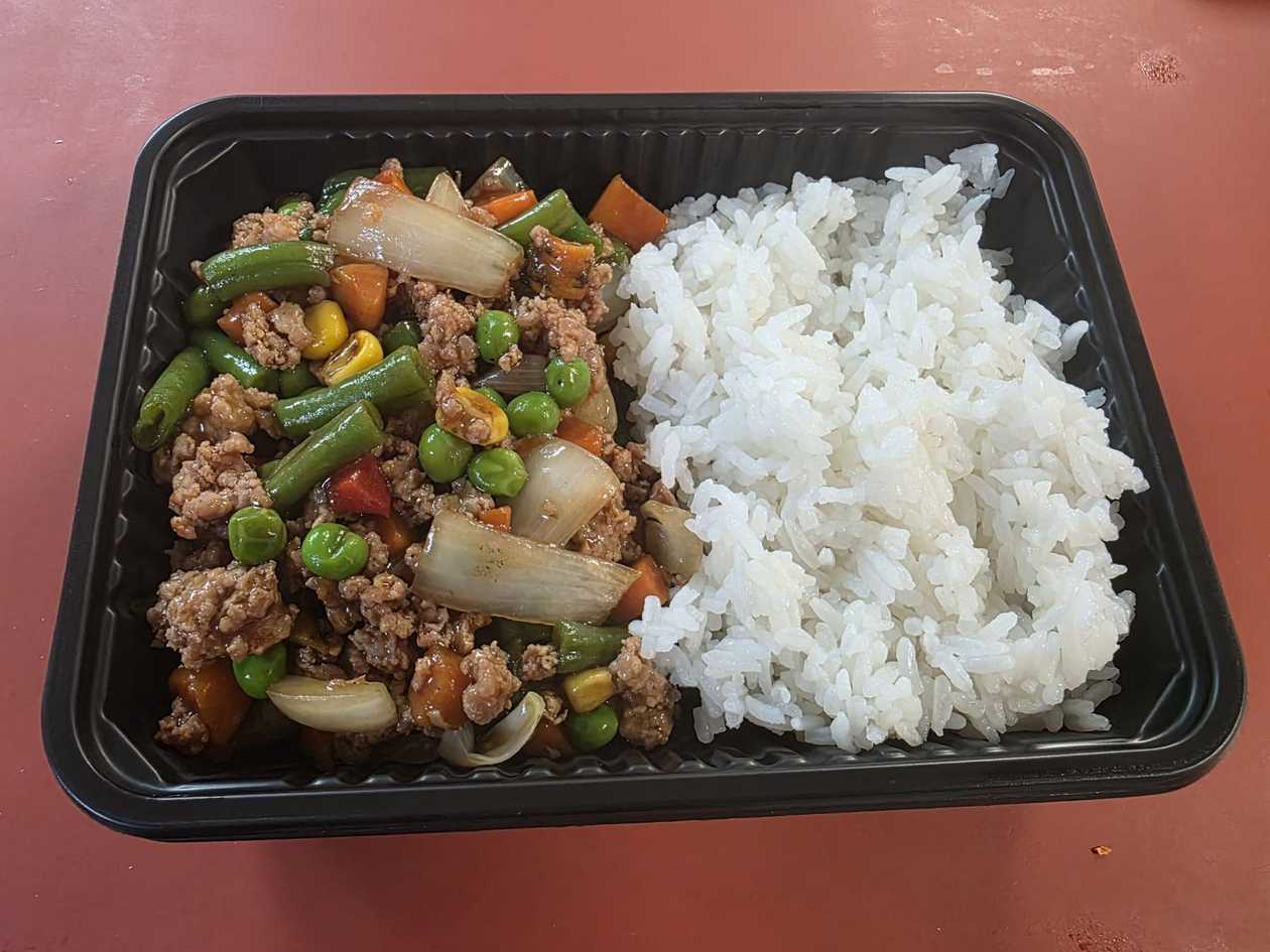Pork Wok Menu R05