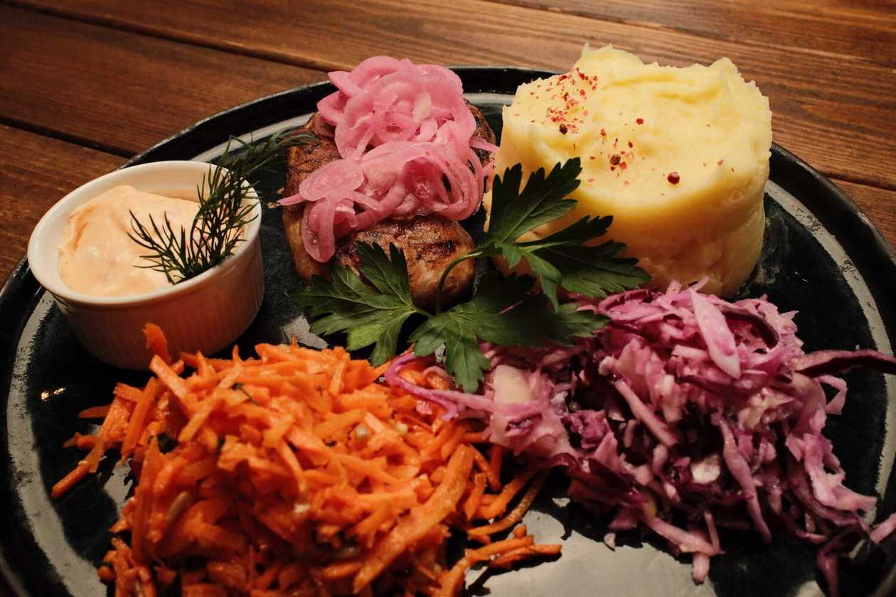 Grillēta cūkgaļas fileja
