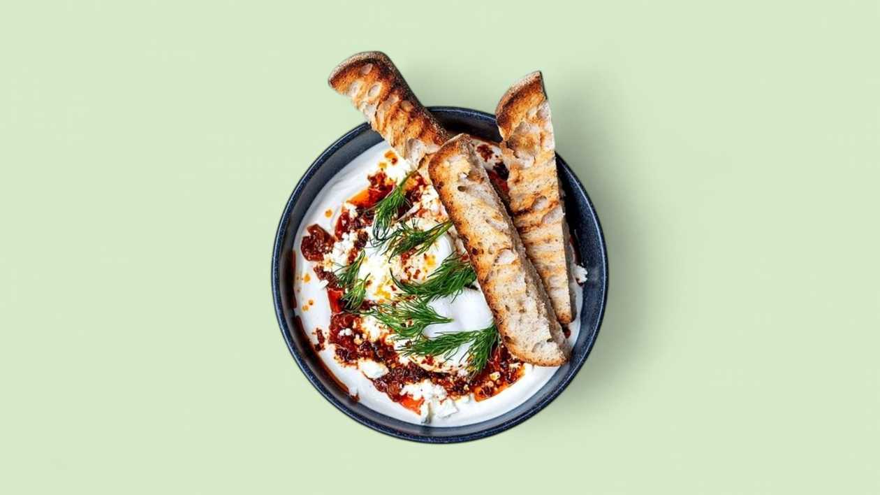 Çılbır – Turkish Eggs