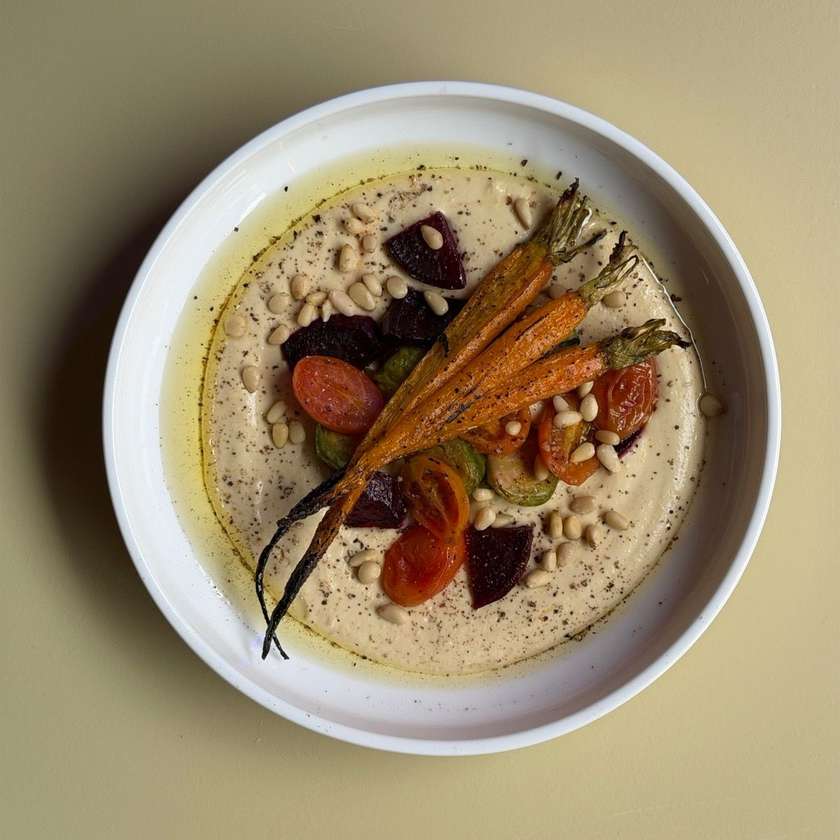 Hummus s pečenou zeleninou