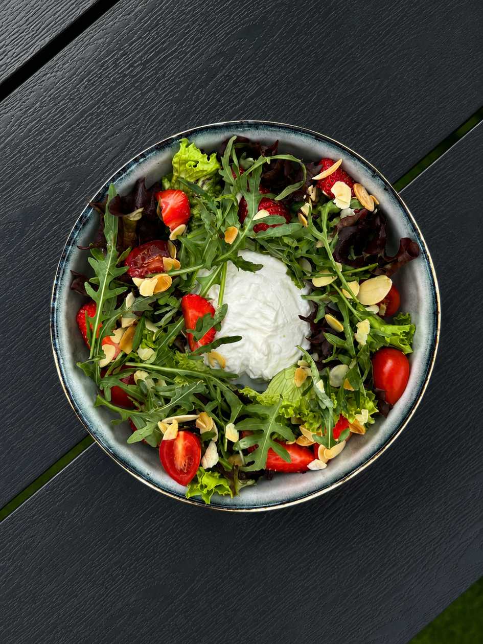 Stracciatella and Strawberry Salad
