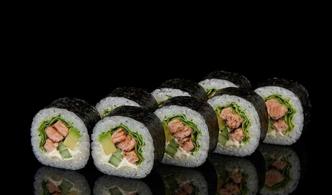 Grilled Salmon Futomaki