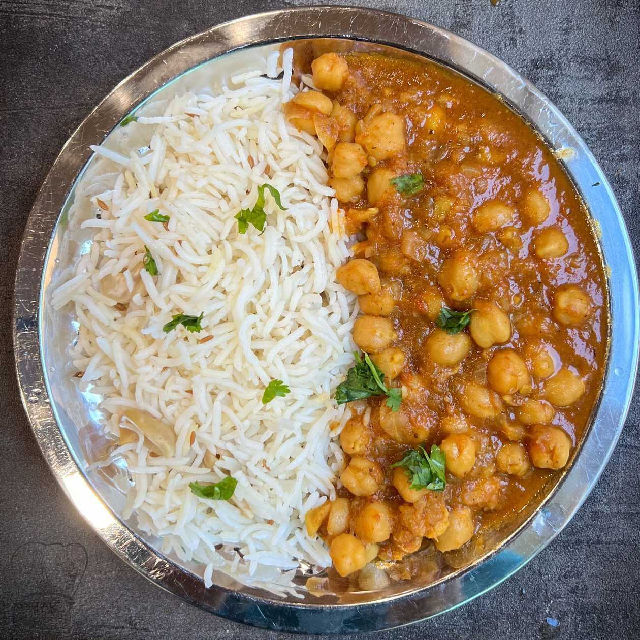 Chana Masala + Rýže + Raita