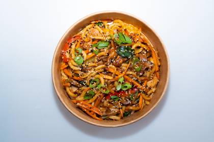 Chicken Fried Udon | Udon cu Pui