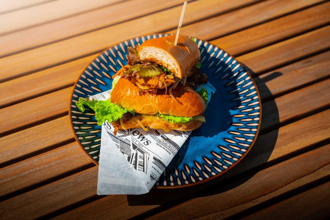 Pulled pork baguette