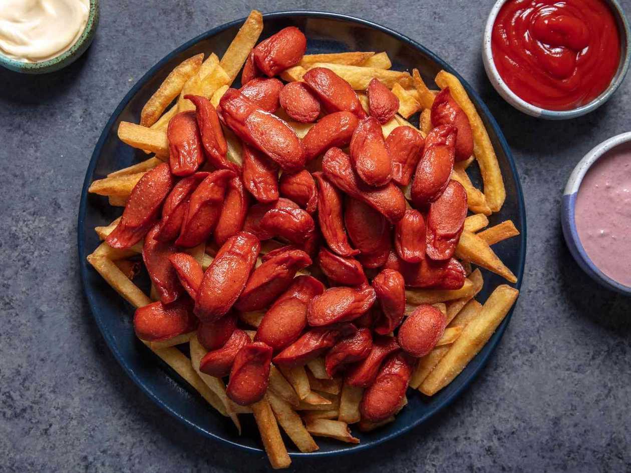 French fries with sausage