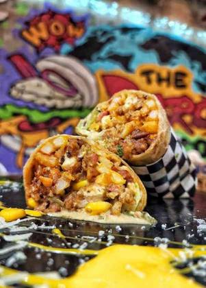 THE STELLAR RAGING CRISPY CHICKEN SHAWARMA 550GR