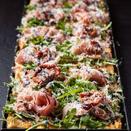 Pizza Emília Familiar (3/4 Pessoas)