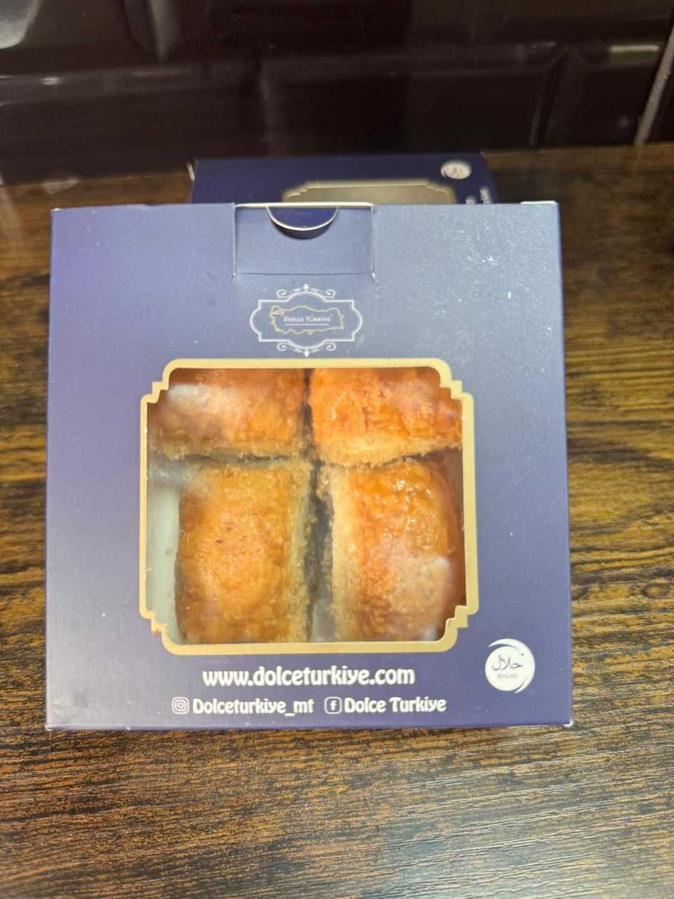 Classic Walnut Baklava 4pcs