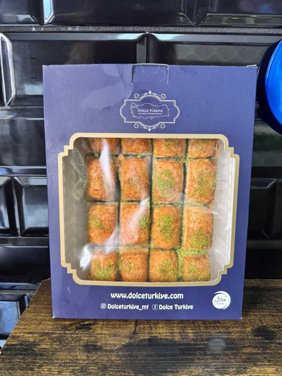 Classic Pistachio Baklava 16 pcs