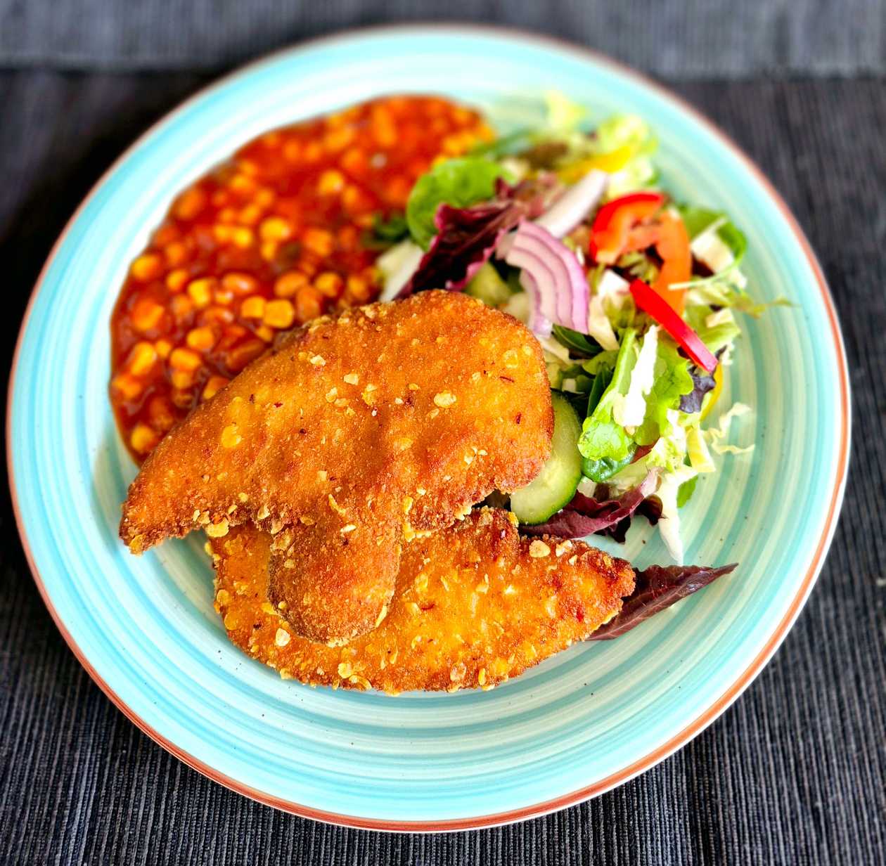 Mexican Vegetable Salad with Spicy Chicken Mini Fillets (Salsa, Beans, Corn)