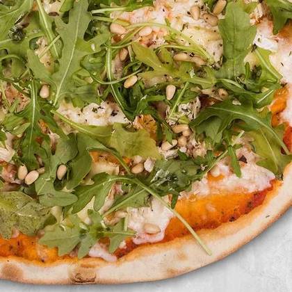 Pizza Media Vezuvio