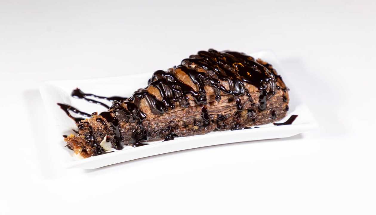 BAKLAVA TRIUNGHI CU CIOCOLATA
