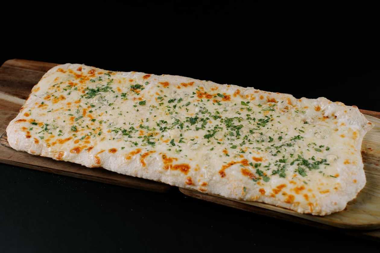 Pizza Quattro Formaggi 30cm