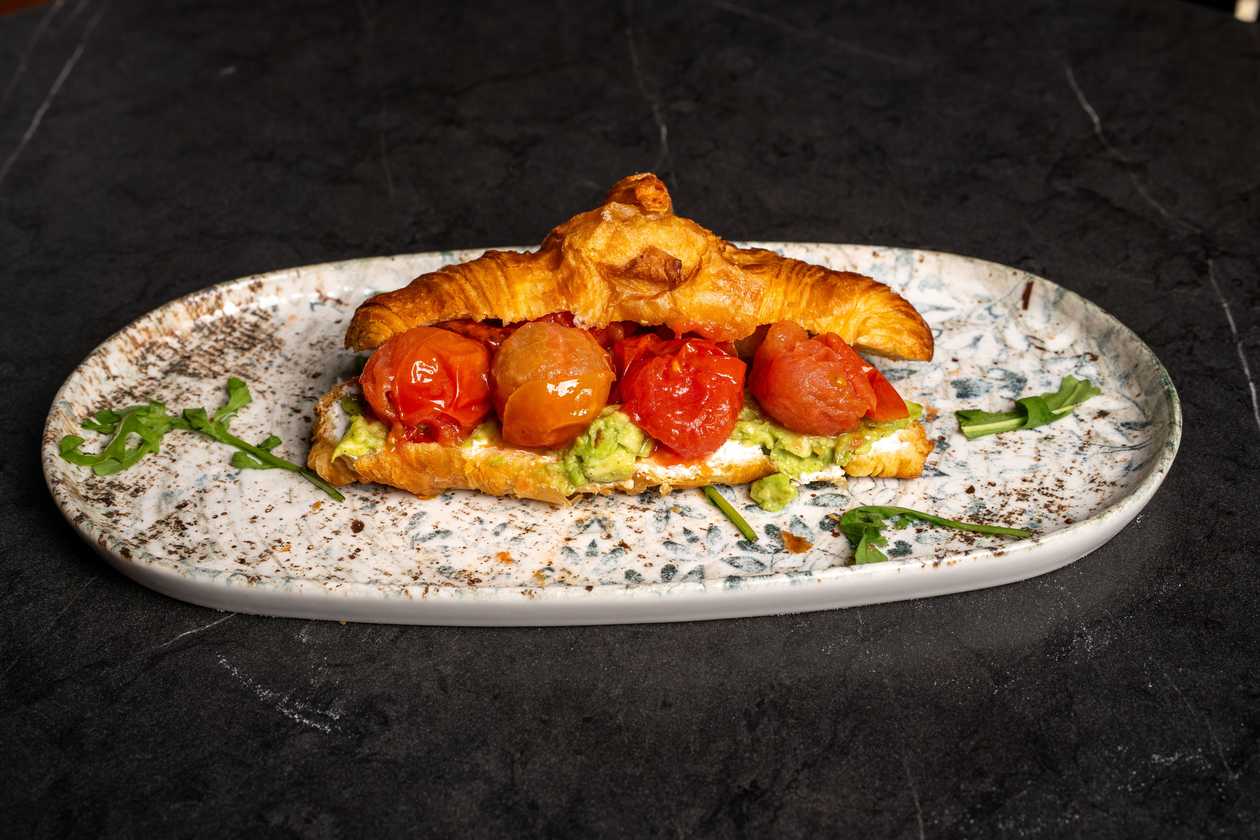 🥐🍅 Cheese & Tomato Toast