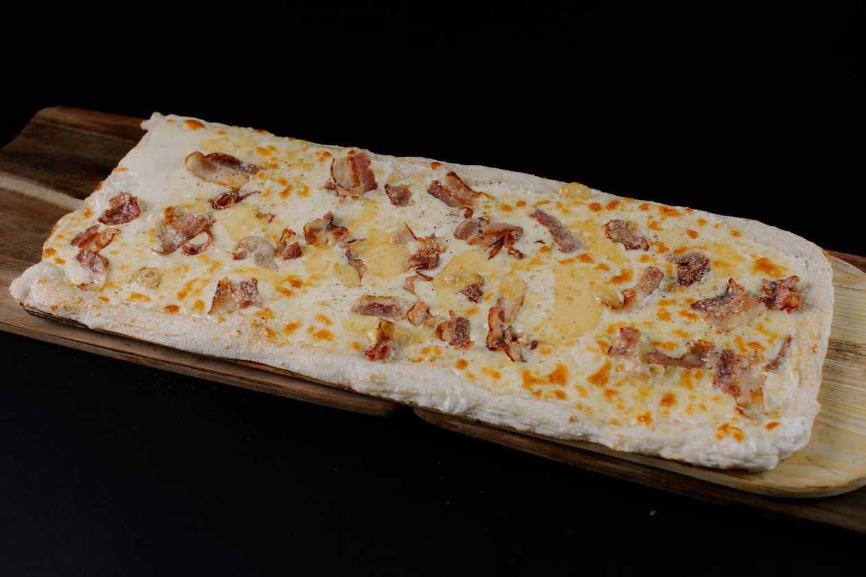 Pizza Carbonara la Metru