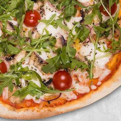 Pizza Media Vegetariana