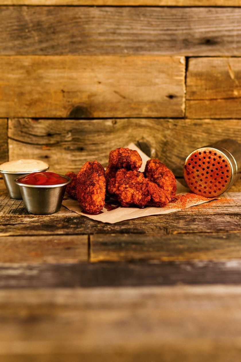 Nashville crispy chicken wings