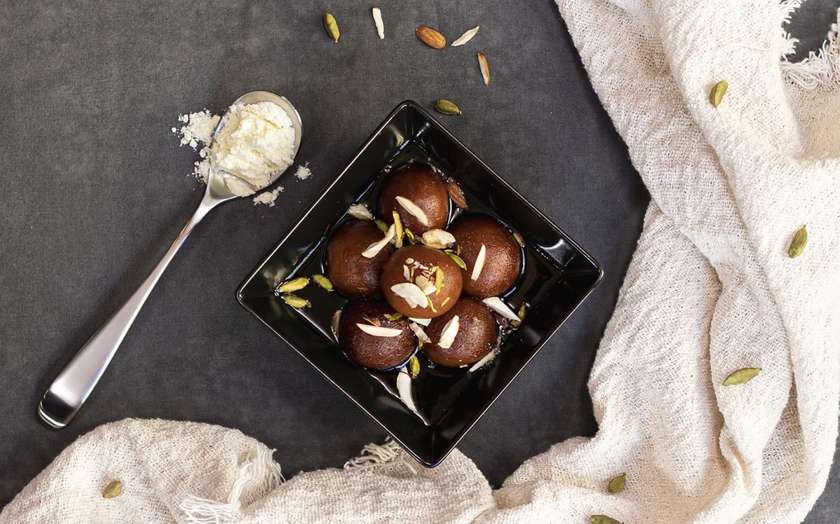 Gulab jamun