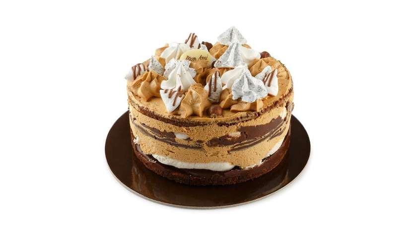 Meringue Cake with Caramel Quarter
