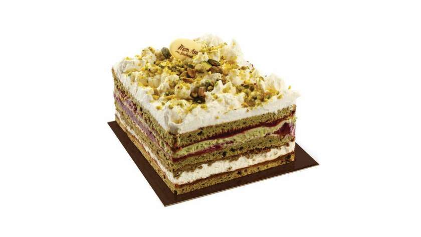 Small Cake with Naughty Pistachios