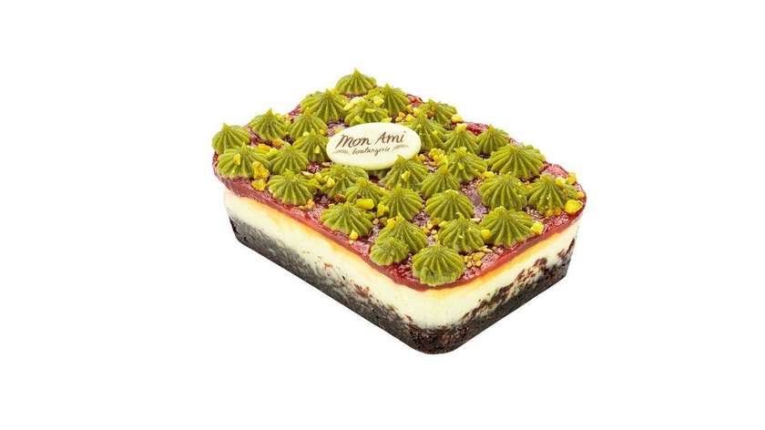 Cheesecake with Pistachios
