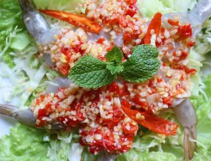 E6. Goong-Chae-Nam-Pla