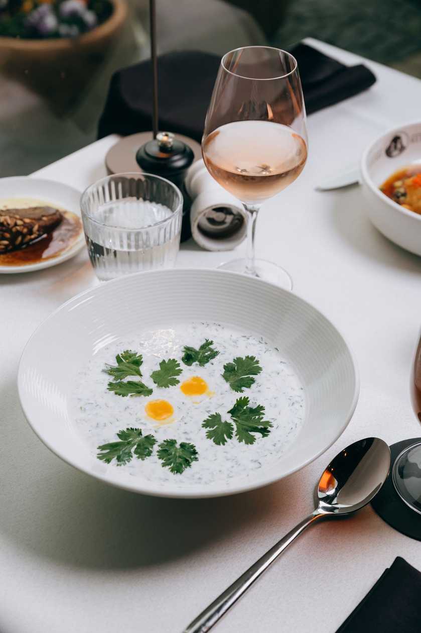 Vegetarian cold white soup
