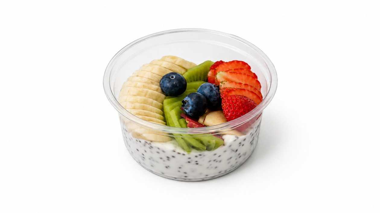 Yoghurt bowl with seasonal fruits