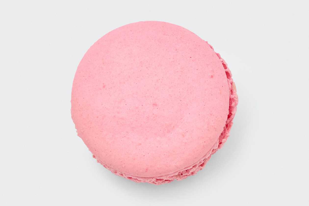 Strawberry Macarons (Gluten Free)