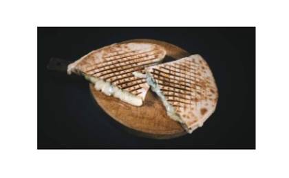 Piadina 4 formaggi