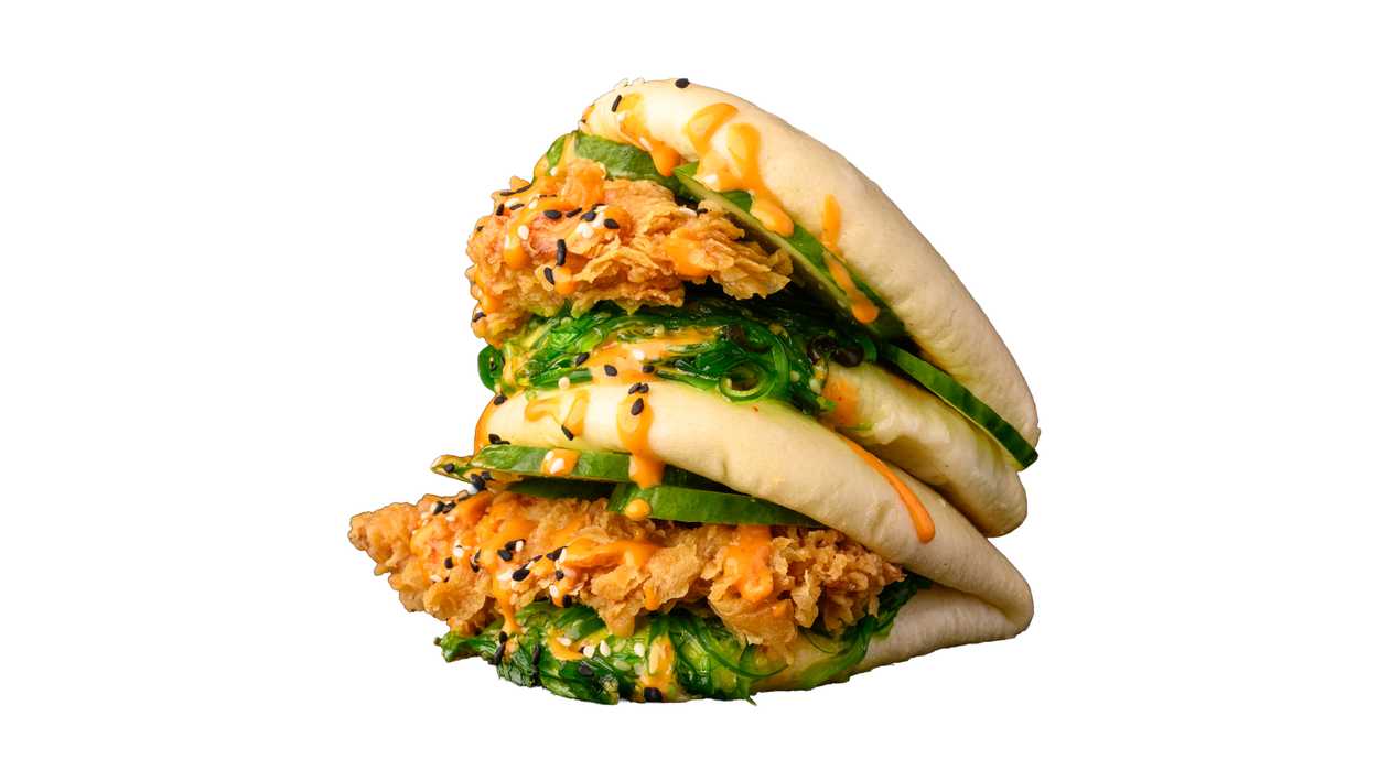 Bao with crispy chicken fillet