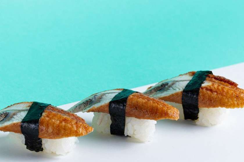 Nigiri z węgorzem