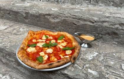 (33 см) Pizza Маргарита з Сицилійською моцарелою